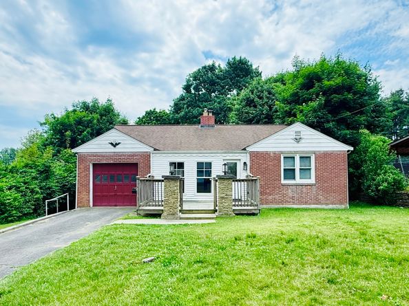 112 Ochsner Place, Bridgeport CT 06606
