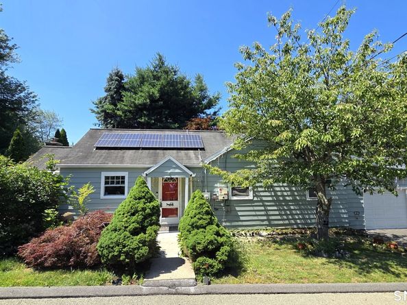 28 Elberta Avenue, Trumbull CT 06611