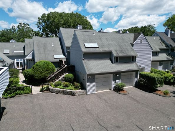 50 Wilton Crest 50, Wilton CT 06897