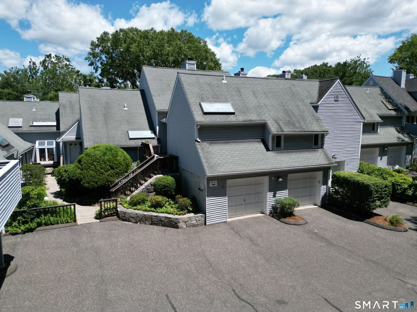 50 Wilton Crest 50, Wilton CT 06897