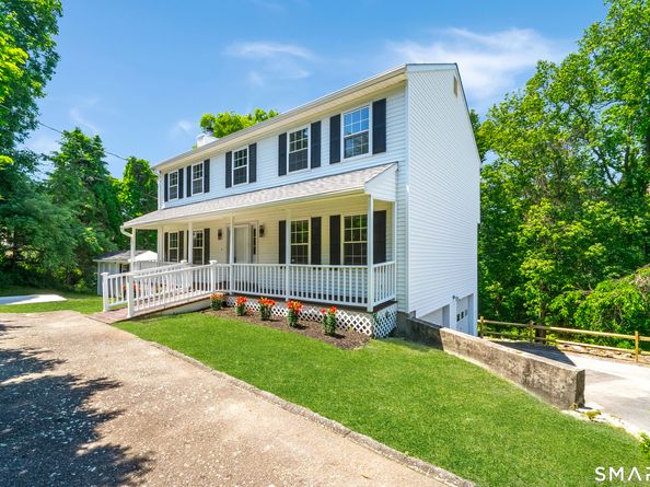 1425 James Farm Road, Stratford CT 06614