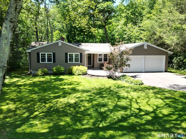 41 Hemlock Trail, Trumbull CT 06611