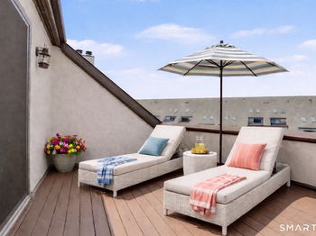 89 Harbor Drive