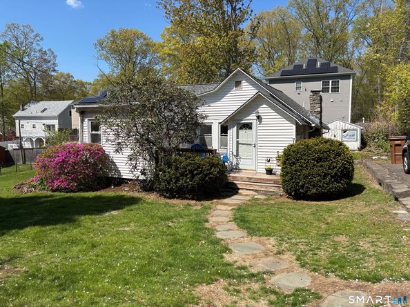 111 Winibig Trail, Shelton CT 06484