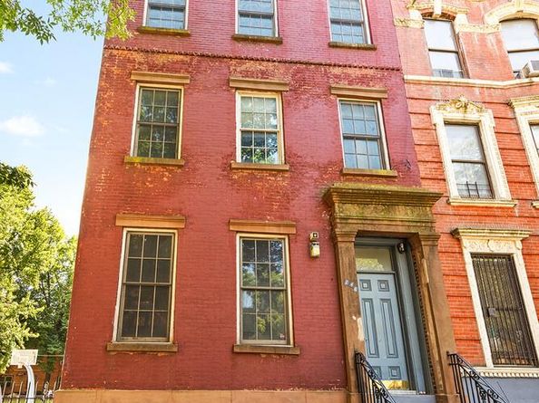 746 East 6th Street, New York NY 10009