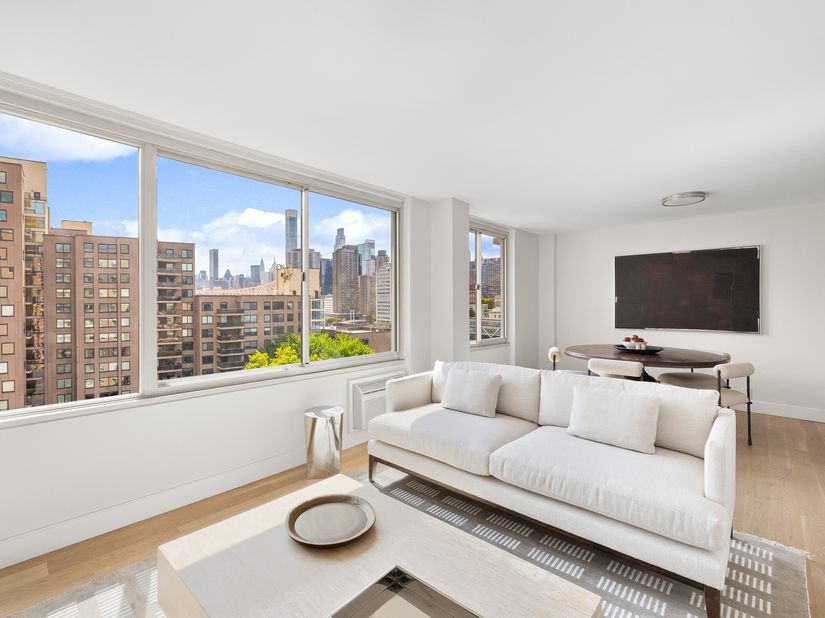555 Main Street 1308, New York NY 10044