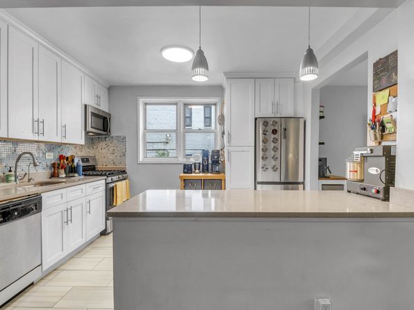 620 East 18th Street 1C, Brooklyn NY 11226