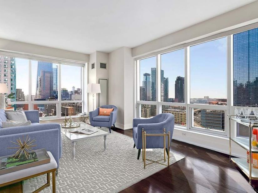 350 West 42nd Street 15L, New York NY 10036