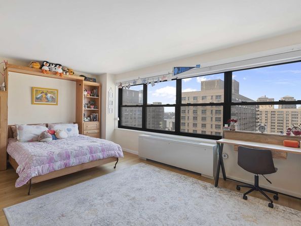 160 West End Avenue 27M, New York NY 10023