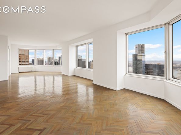 150 West 56th Street 6204, New York NY 10019