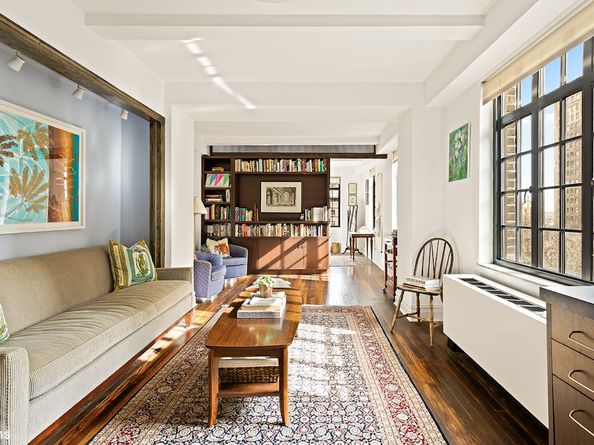 320 East 42nd Street 1001, New York NY 10017