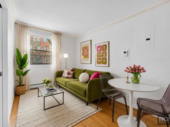 214 Ave A 2D, New York NY 10009