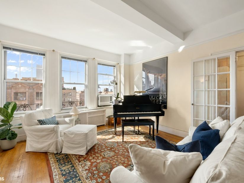 310 West End Avenue 16C, New York NY 10023