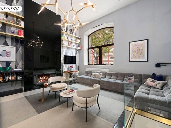 196 6th Avenue 1A, New York NY 10013