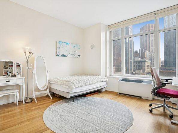325 5th Avenue 20C, New York NY 10016