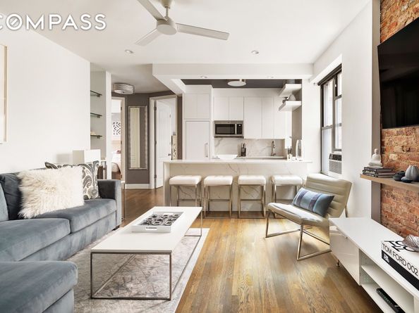 270 West 11th Street 3D, New York NY 10014