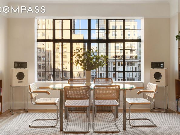 44 Gramercy Park N 15D, New York NY 10010