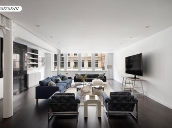 39 North Moore Street