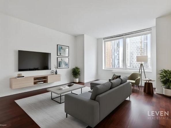 306 Gold Street 16D, Brooklyn NY 11201