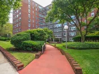 164-20 Highland Avenue