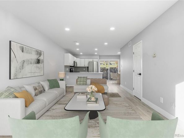 932 S Peoria Street, Aurora CO 80012