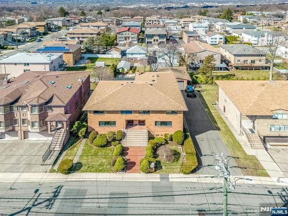 2413 Hammett Avenue, Fort Lee NJ 07024