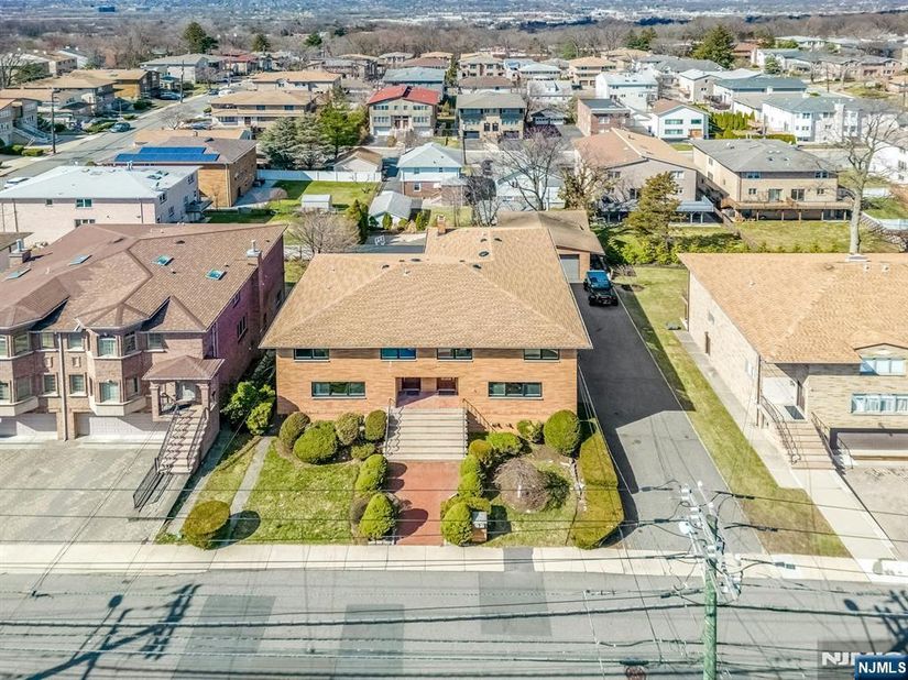 2413 Hammett Avenue, Fort Lee NJ 07024