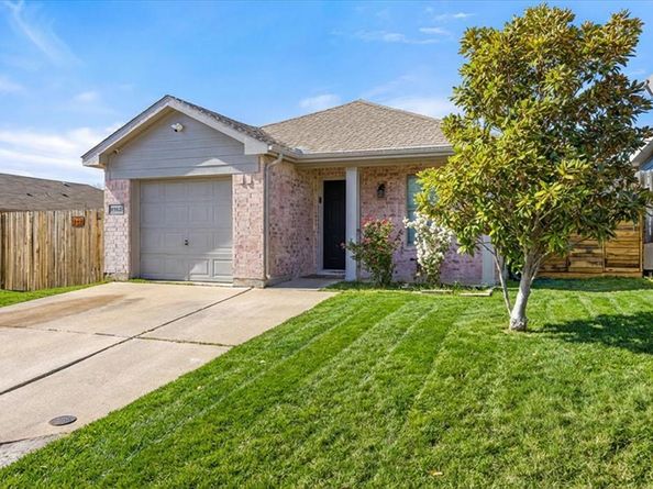 6152  River Cross Drive , Fort Worth Texas 76114