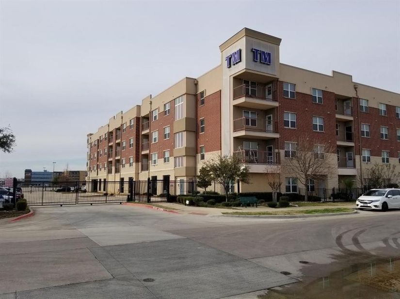 1100 W Trinity Mills Road  3003, Carrollton Texas 75006