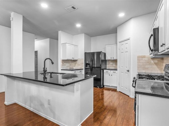 808  Dunkirk Lane , Arlington Texas 76017