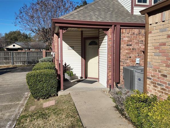 4127  Hollow Oak Drive , Dallas Texas 75287