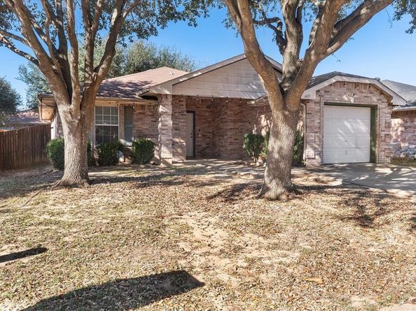 649  Moss Rose Court , Dallas Texas 75217