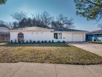 2102 E Timberview Lane 