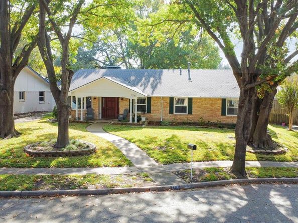 7716  El Santo Lane , Dallas Texas 75248