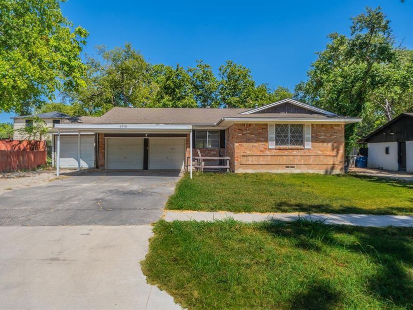 3510  Kingsford Avenue , Dallas Texas 75227