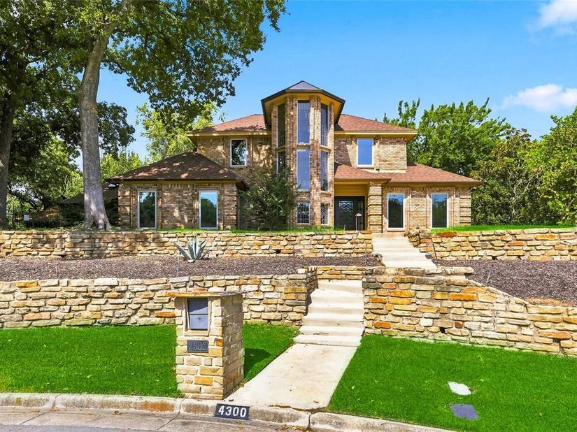 4300  Eaton Circle , Colleyville Texas 76034