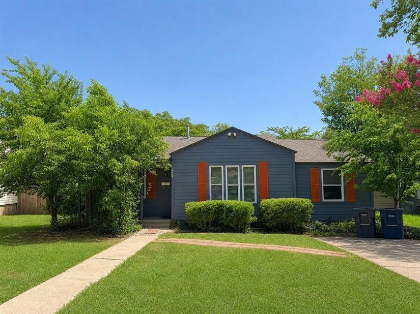 7437  Llano Avenue , Fort Worth Texas 76116