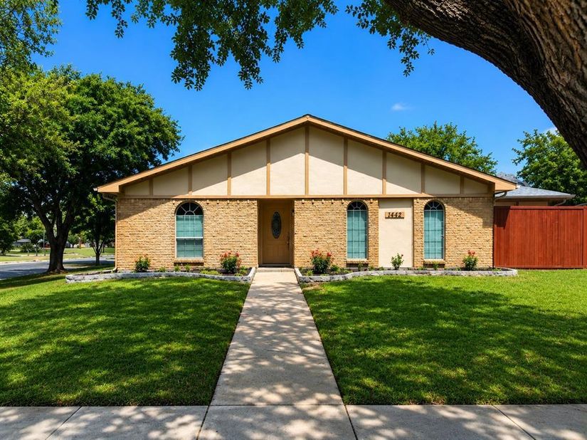 1449  Vanderbilt Drive , Plano Texas 75023