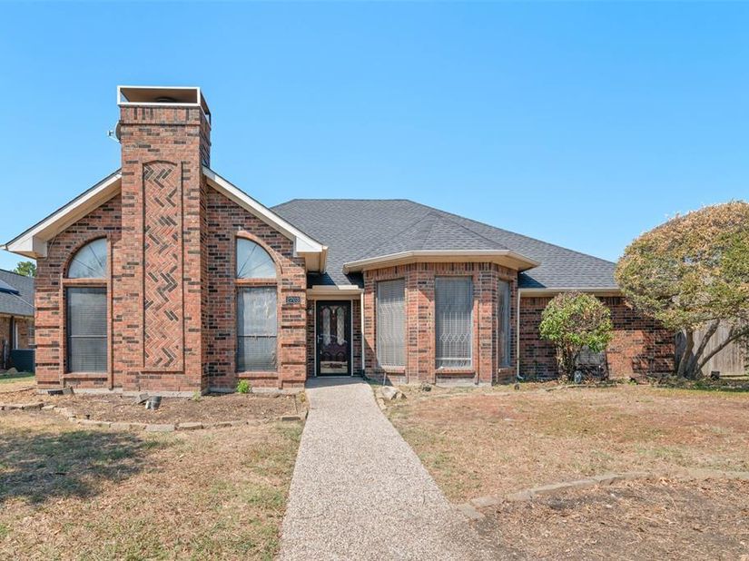 2703  Devonshire Drive , Carrollton Texas 75007