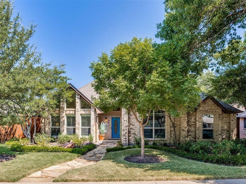 6223  Fox Trail , Dallas Texas 75248