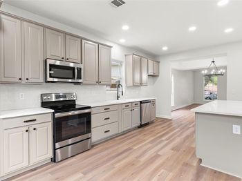 5423  Bryce Canyon Court 