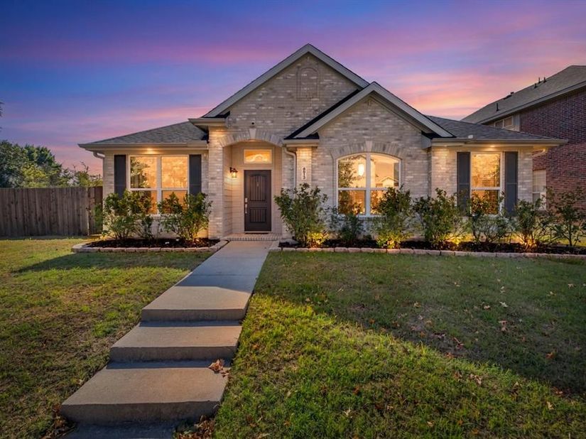 4513  Saddleridge  , The Colony Texas 75056
