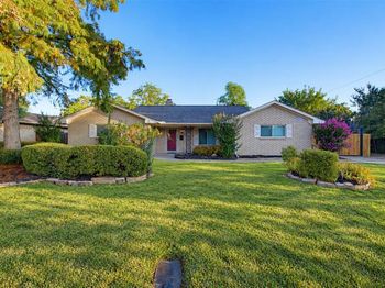 5005  Fall River Drive 