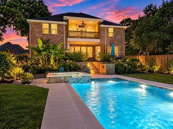 308  Familia Court 