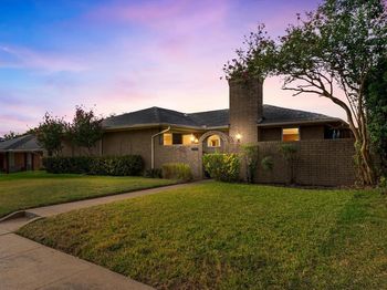 1801  Clear Point Drive 
