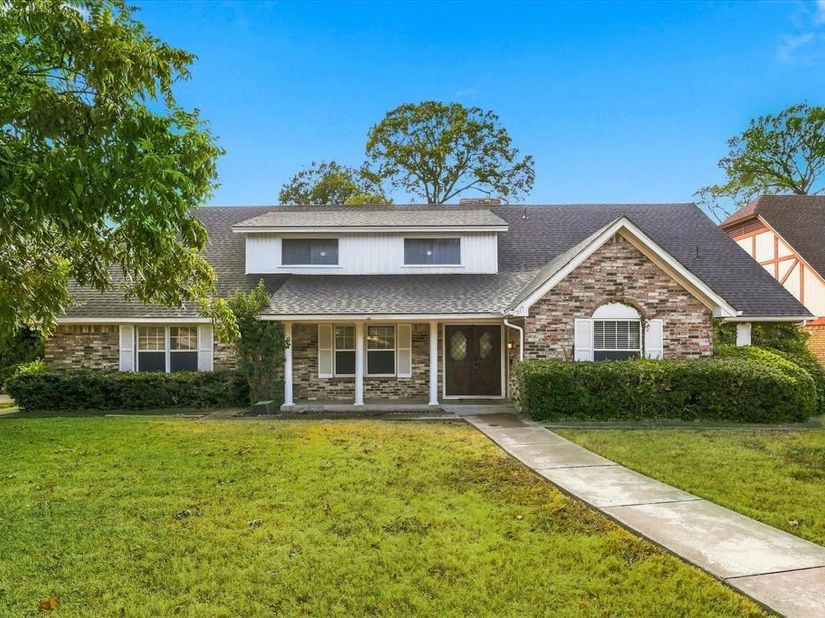 919  Green Hills Road , Duncanville Texas 75137
