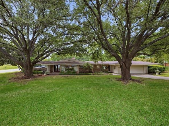 3601  Encanto  , Fort Worth Texas 76109