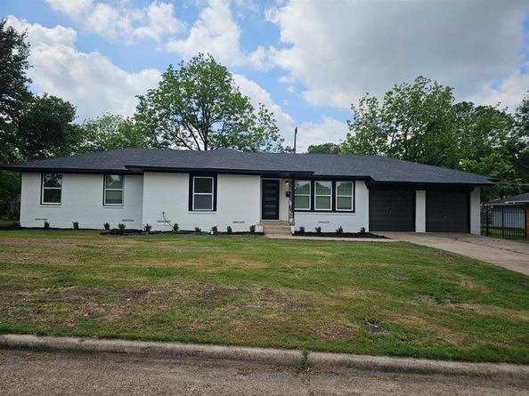 814  Woodacre Drive , Dallas Texas 75241