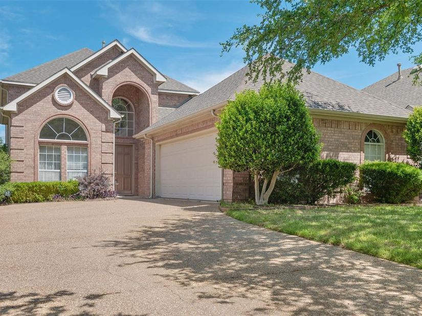 1709  Villa Court , Corinth Texas 76210