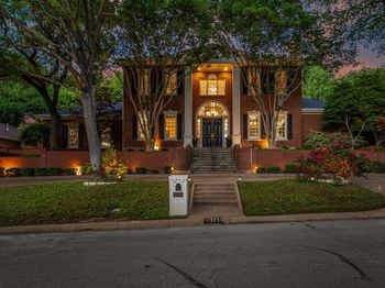 3713  Black Canyon Road 